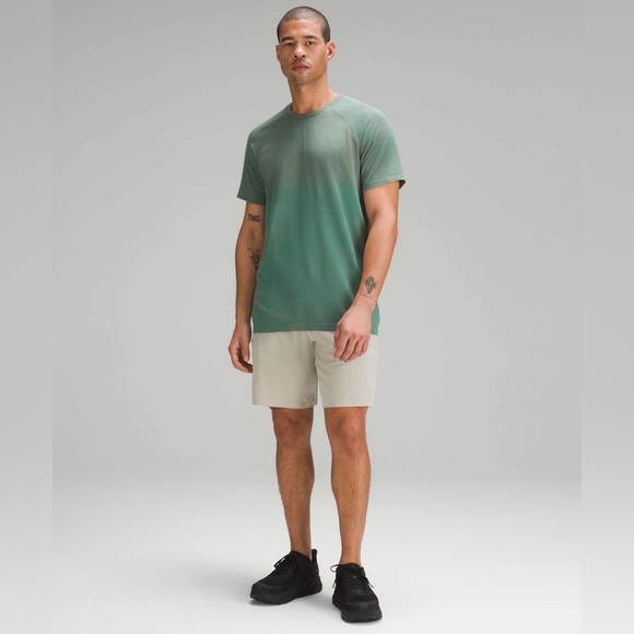 Lululemon Metal Vent Tech Short-Sleeve Shirt in Solar Orange / Maldives Green M - Picture 2 of 8